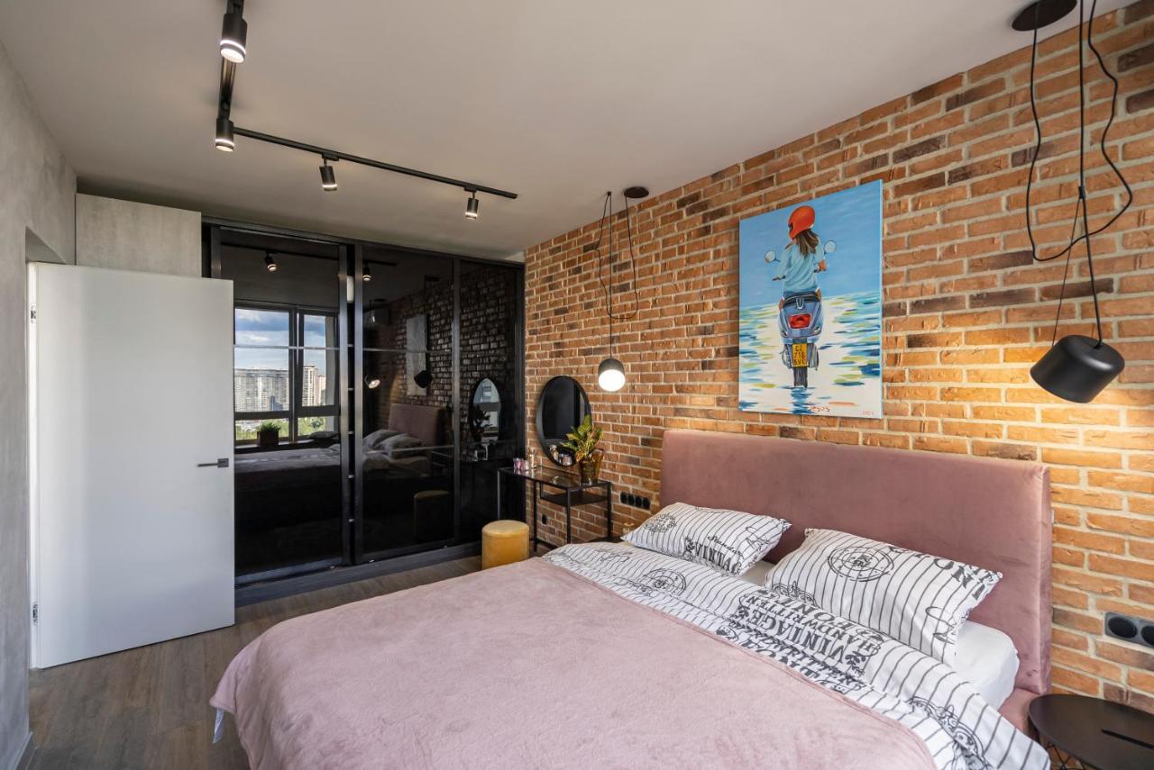 Slavutich Ecoloft Studios Kiev Luaran gambar